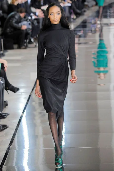 Look 3
